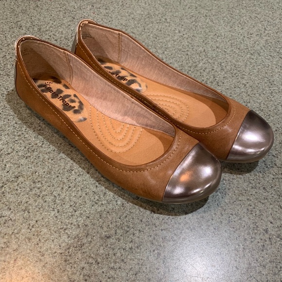 BareTraps Shoes - Bare traps Susie flats